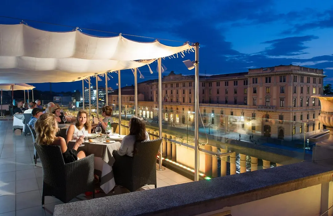 Hotel Carlton On The Grand Canal-1